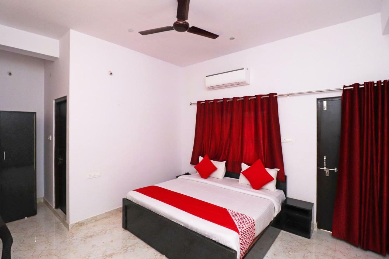ג'אבלפור Oyo 39774 Hotel Kanishka Residency מראה חיצוני תמונה