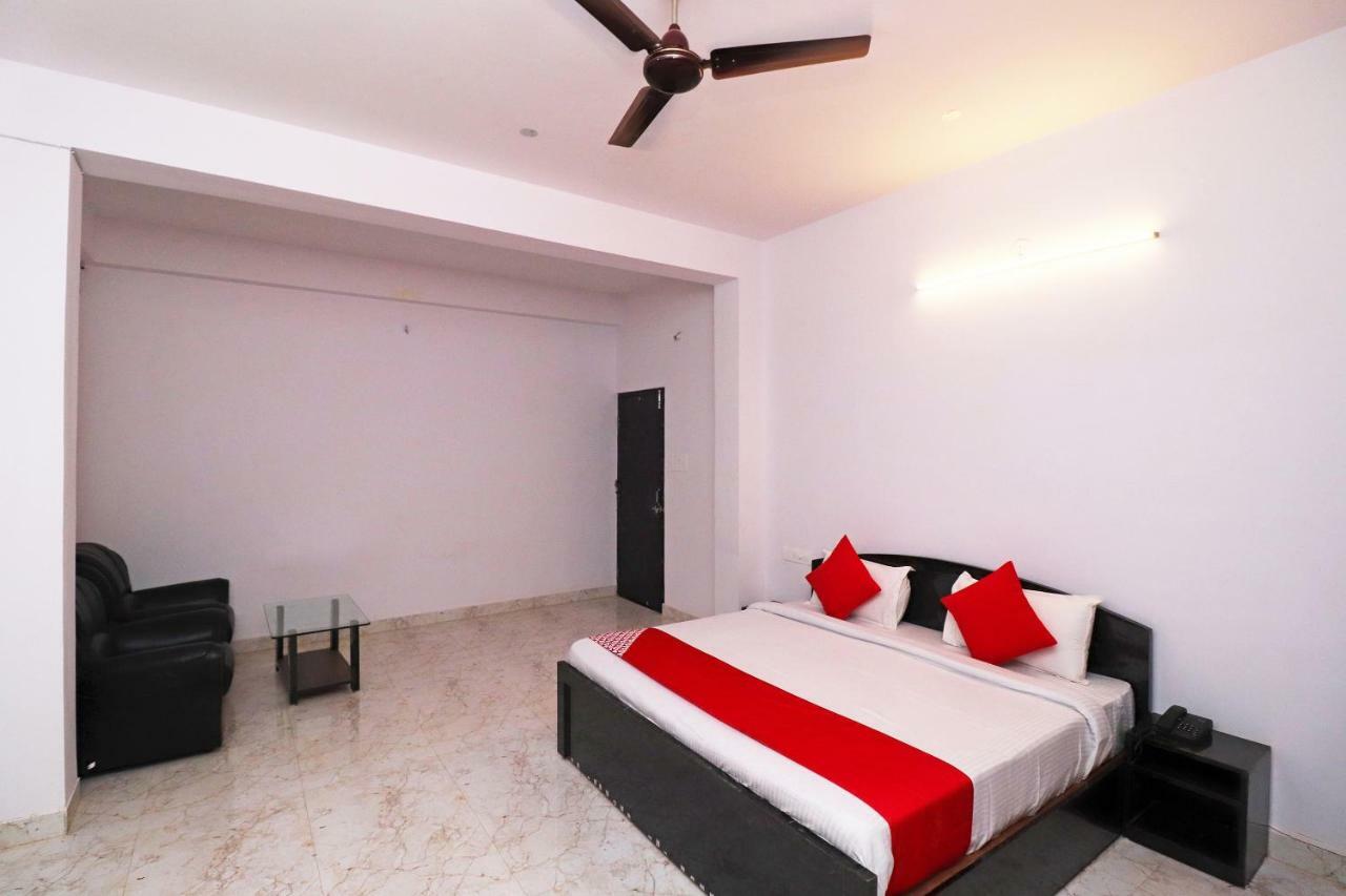 ג'אבלפור Oyo 39774 Hotel Kanishka Residency מראה חיצוני תמונה