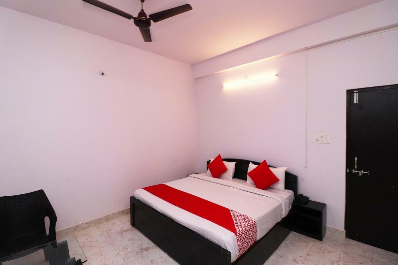 ג'אבלפור Oyo 39774 Hotel Kanishka Residency מראה חיצוני תמונה