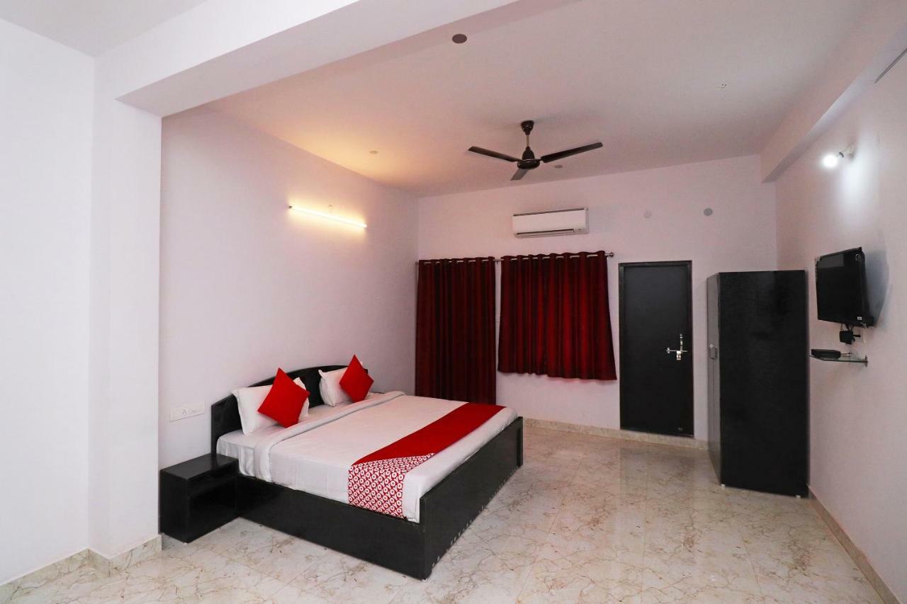 ג'אבלפור Oyo 39774 Hotel Kanishka Residency מראה חיצוני תמונה